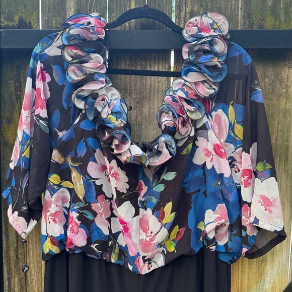 Adrianna Papell Off Shoulder Ruffled Neck 3/4 Sleeve Floral Print, size 24W - Picture 8 of 10